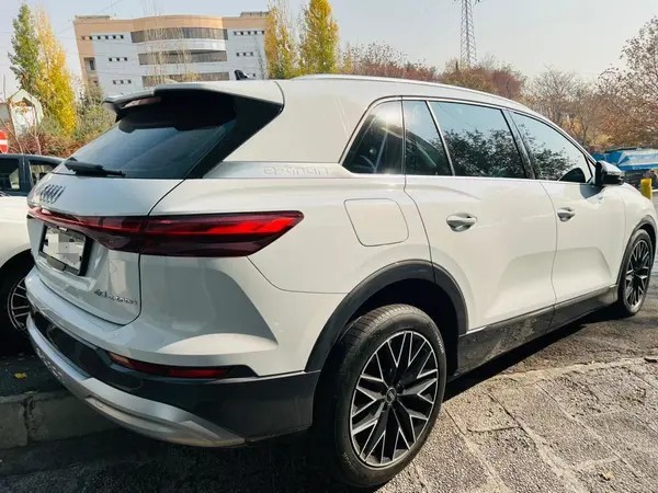 آئودی، Q5 e-tron