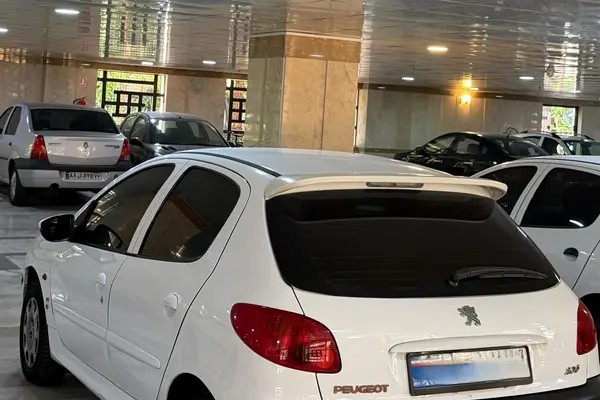 پژو، 206