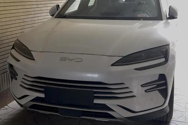 بی وای دی، سانگ پلاس DMi