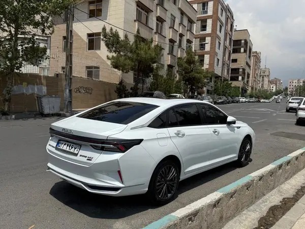 دانگ فنگ، شاین مکس