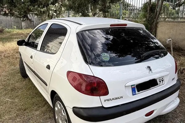 پژو، 206