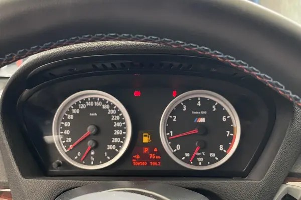 ب ام و، X5