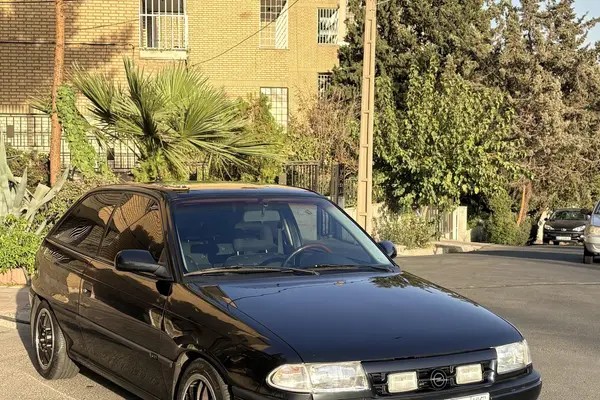 اپل، آسترا ناچ بک