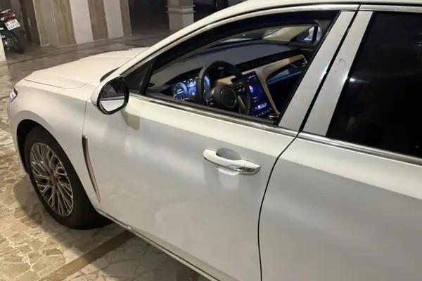 هونگچی، H5