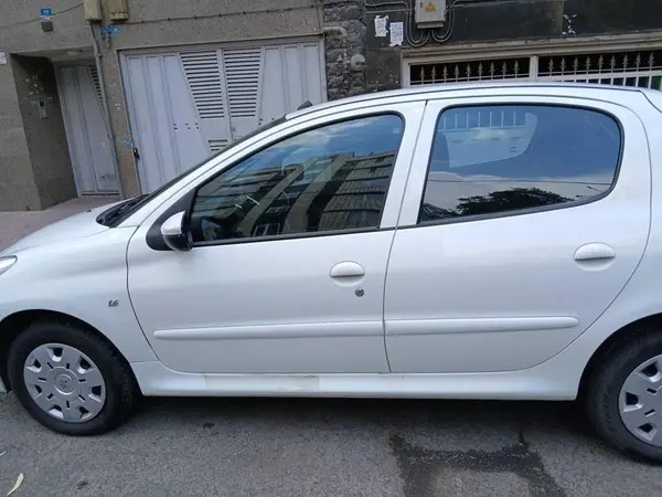 پژو، 207