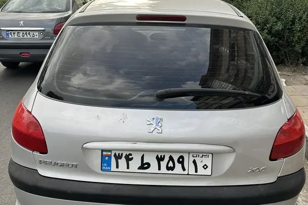 پژو، 206
