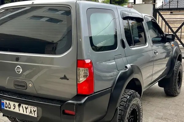 نیسان، رونیز