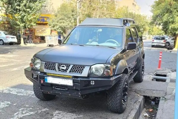 نیسان، رونیز