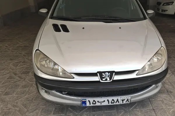 پژو، 206