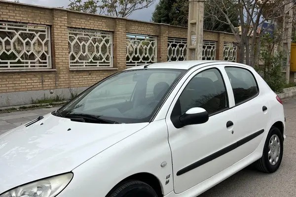پژو، 206