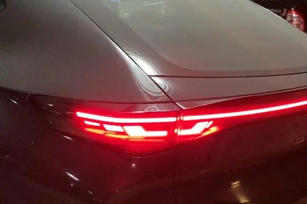 فولکس، آی دی یونیکس
