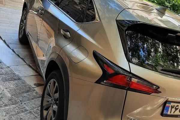 لکسوس، NX هیبرید