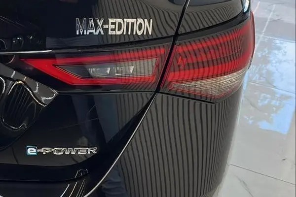 نیسان، سیلفی e-POWER