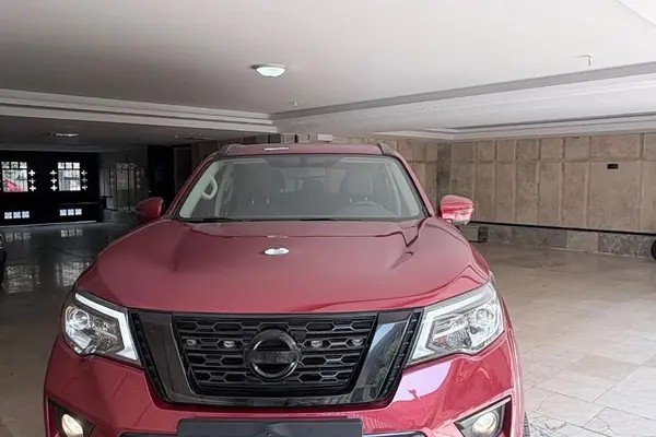 نیسان، ترا