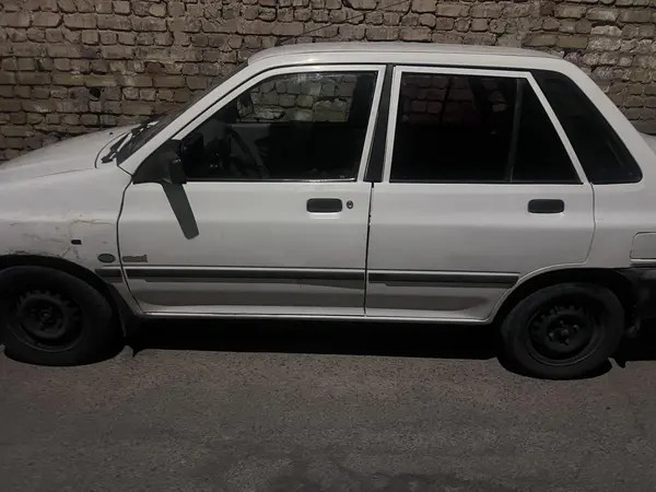 پراید، صندوق دار