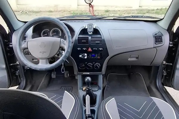 تیبا، هاچ بک