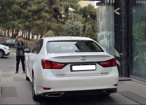 لکسوس، GS