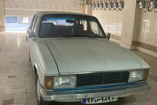 پیکان، سدان