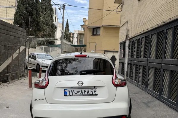 نیسان، جوک