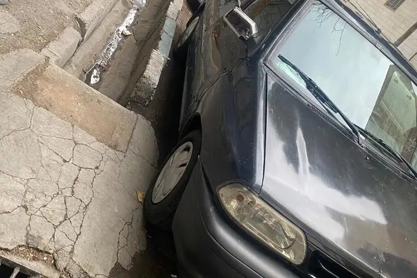 پراید، صندوق دار