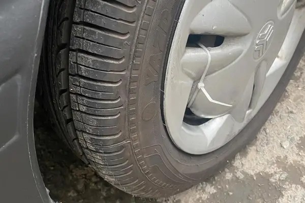 پراید، صندوق دار
