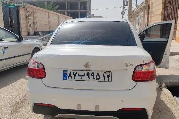 ساینا، S