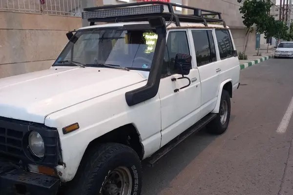 نیسان، پاترول چهار در