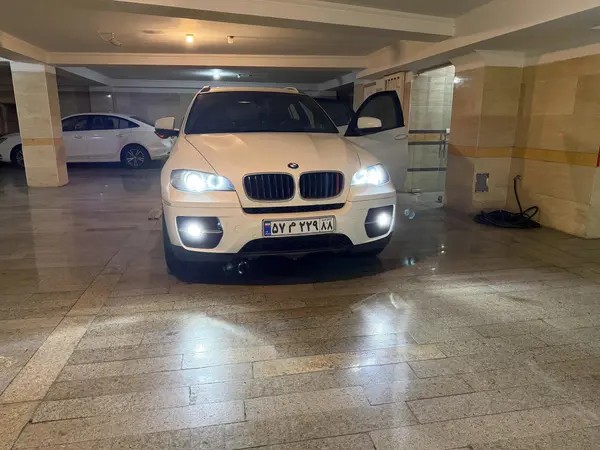 ب ام و، X6