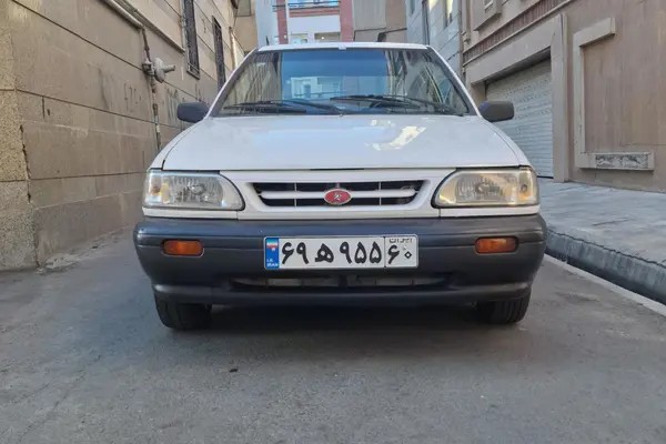 پراید، صندوق دار