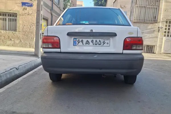 پراید، صندوق دار