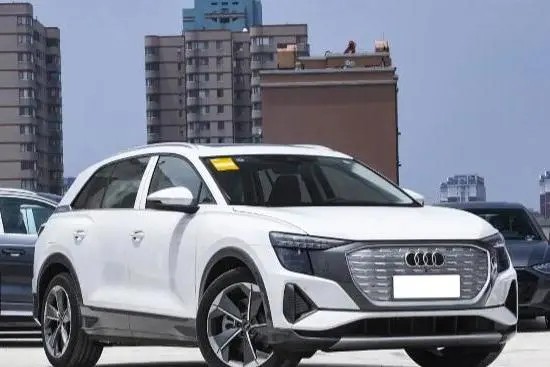 حواله آئودی، Q5 e-tron