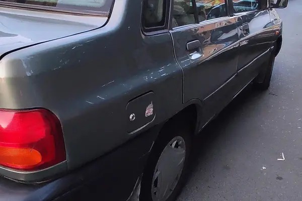 پراید، صندوق دار