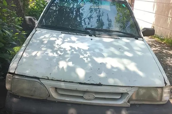پراید، صندوق دار