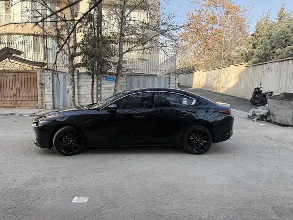 مزدا، 3 وارداتی