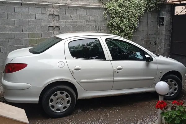 پژو، 206 SD