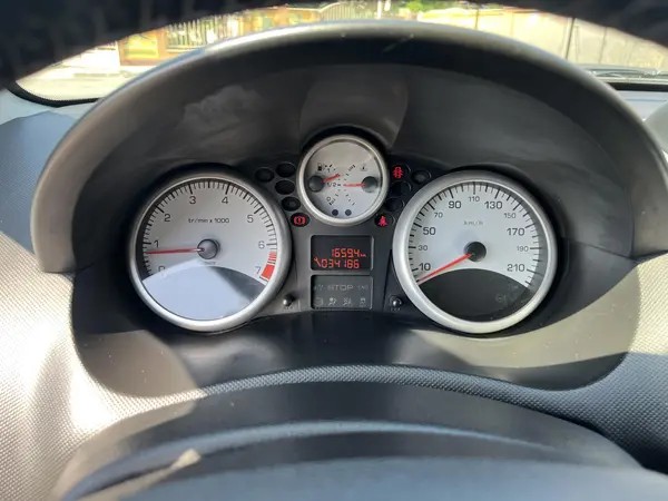 پژو، 207