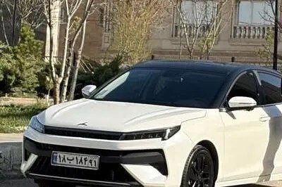 کی ام سی، J7