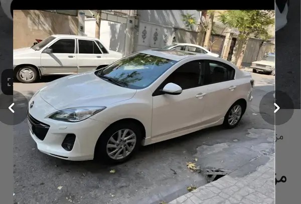 مزدا، 3 نیو صندوق دار