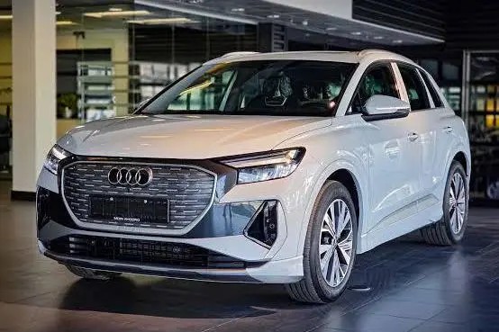 آئودی، Q4 e-tron