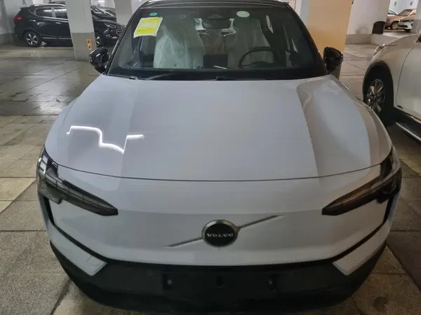 ولوو، EX30