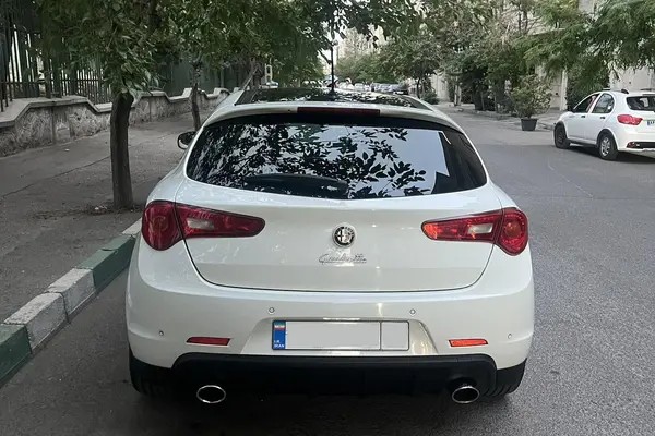آلفارومئو، جولیتا