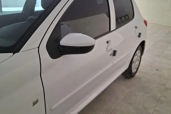 پژو، 207