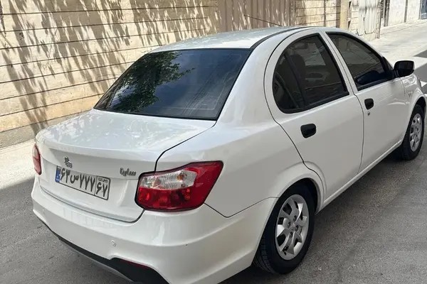 ساینا، S