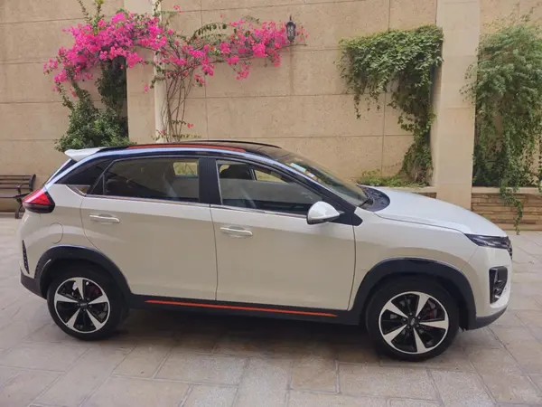 ام وی ام، X33 کراس