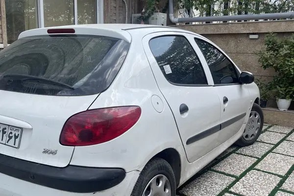 پژو، 206