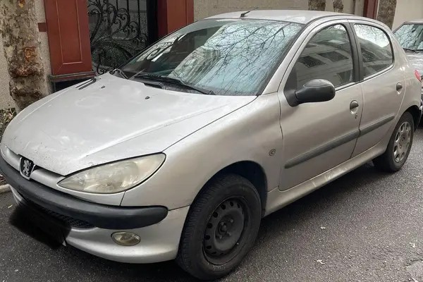 پژو، 206
