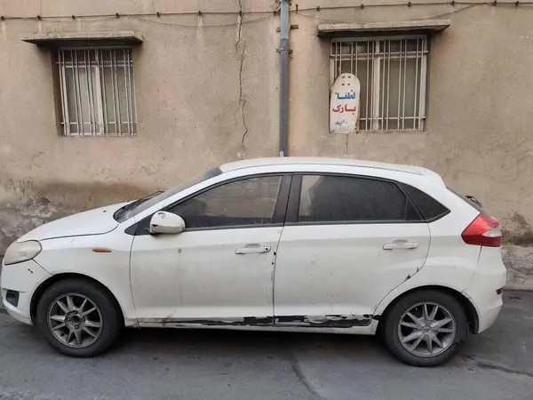 ام وی ام، 315هاچ بک
