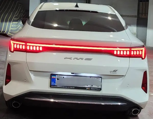 کی ام سی، J7