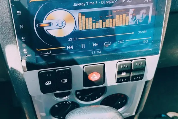 رنو، تندر 90