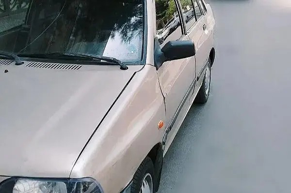 پراید، صندوق دار